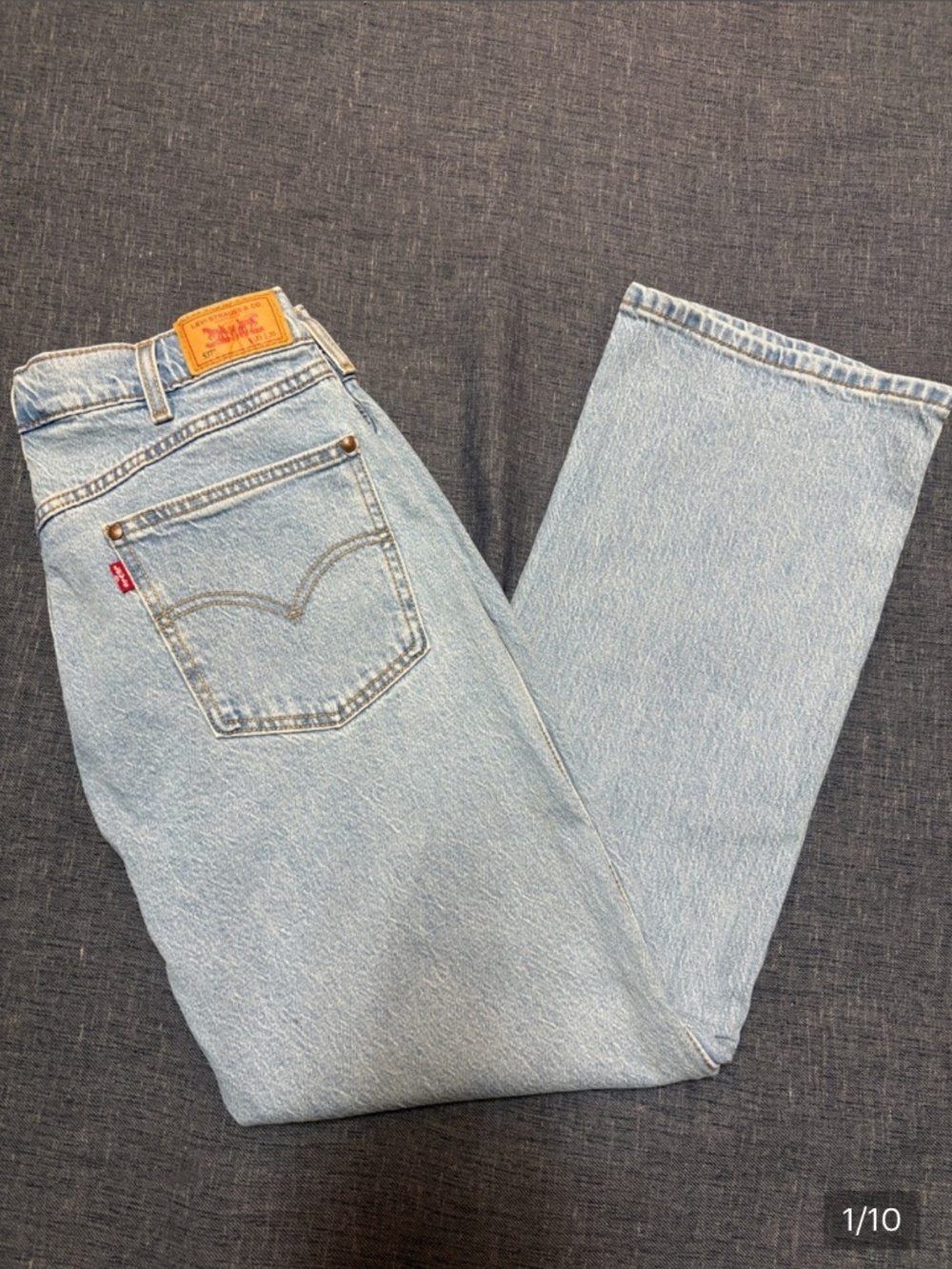 LEVI'S MEN'S LIGHT WASH STRAIGHT LEG JEANS SIZE 33 X 30